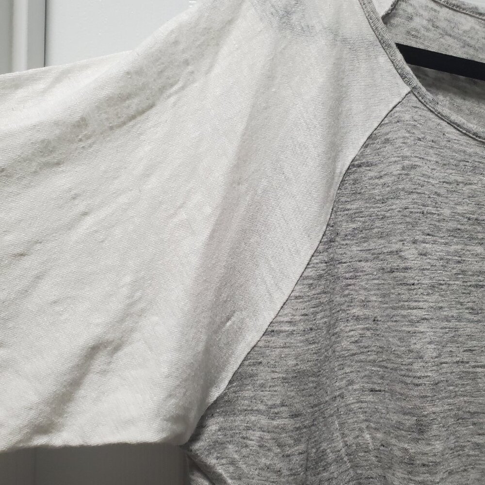 Gap Linen Three Quarter Raglan Sleeve T Shirt | Small - Picture 3 of 5